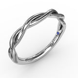 18K white Gold Elegantly Twisted Diamond Wedding Band