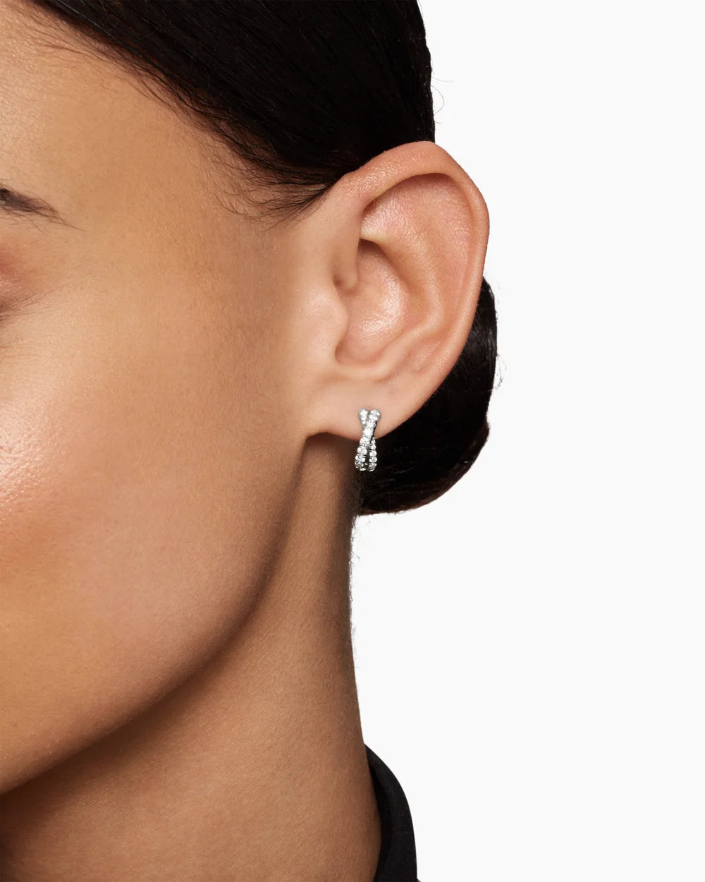 Pavé Crossover Hoop Earrings 18K White Gold with Diamonds, 12mm