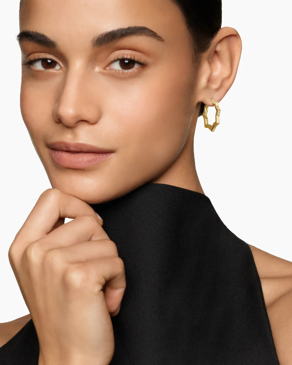 Zig Zag Stax Hoop Earrings in 18K Yellow Gold with Diamonds, 22.8mm