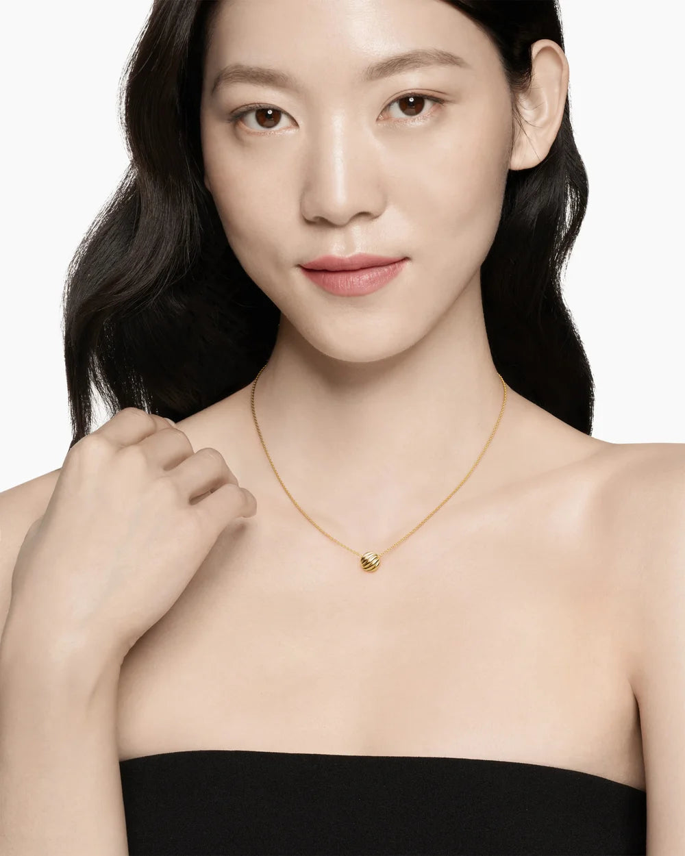 SCULPTED CABLE PENDANT NECKLACE 18K Yellow Gold, 10mm
