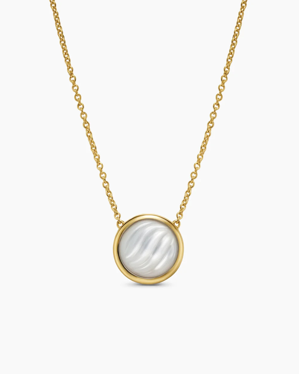 SCULPTED CABLE PENDANT NECKLACE 18K Yellow Gold with Mother of Pearl, 11.3mm