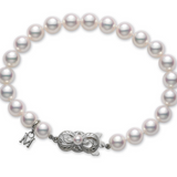 Everyday Essentials Single Strand Pearl Bracelet