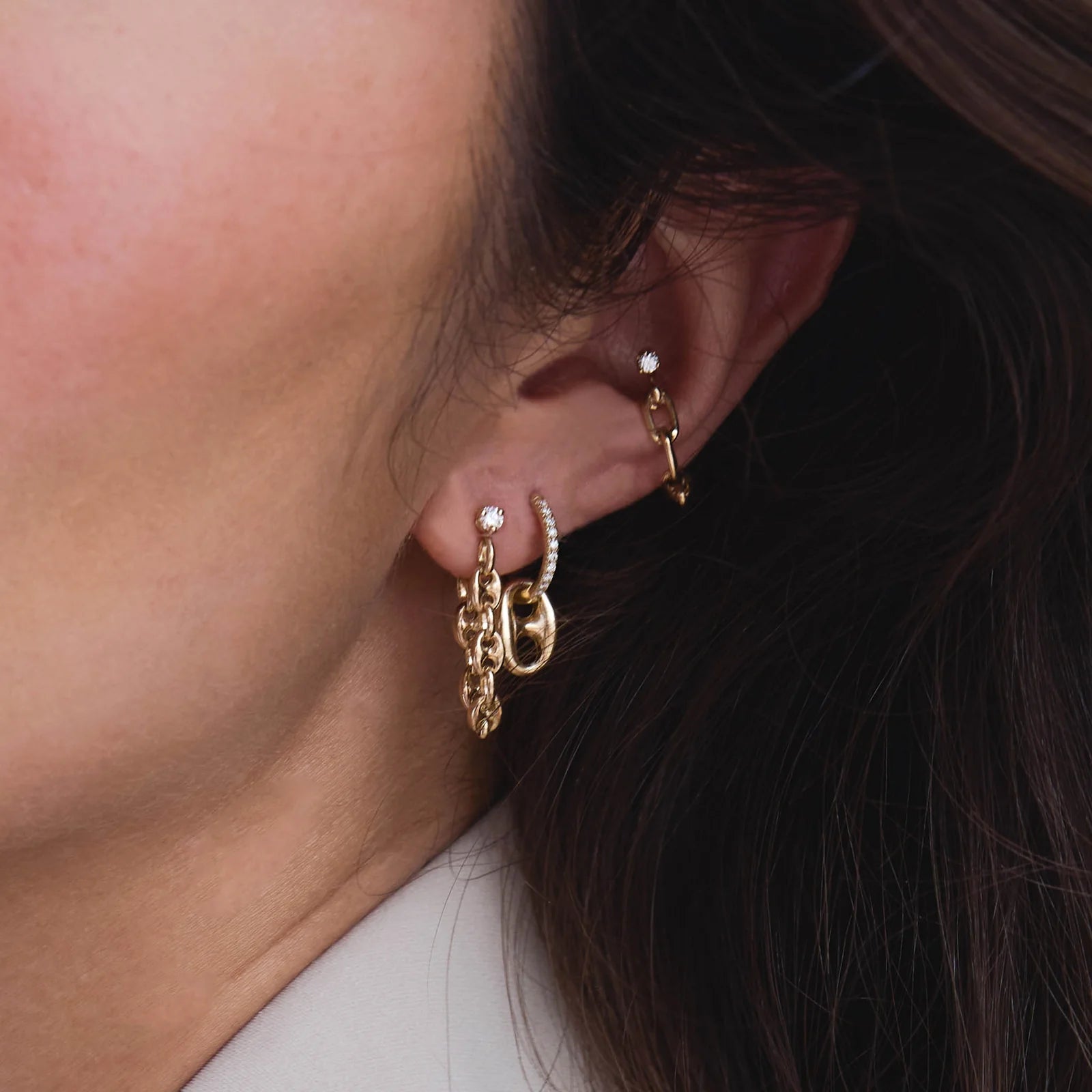 14K DANGLING LARGE MARINER LINK MEDIUM PAVÉ DIAMOND HINGE HUGGIE HOOPS