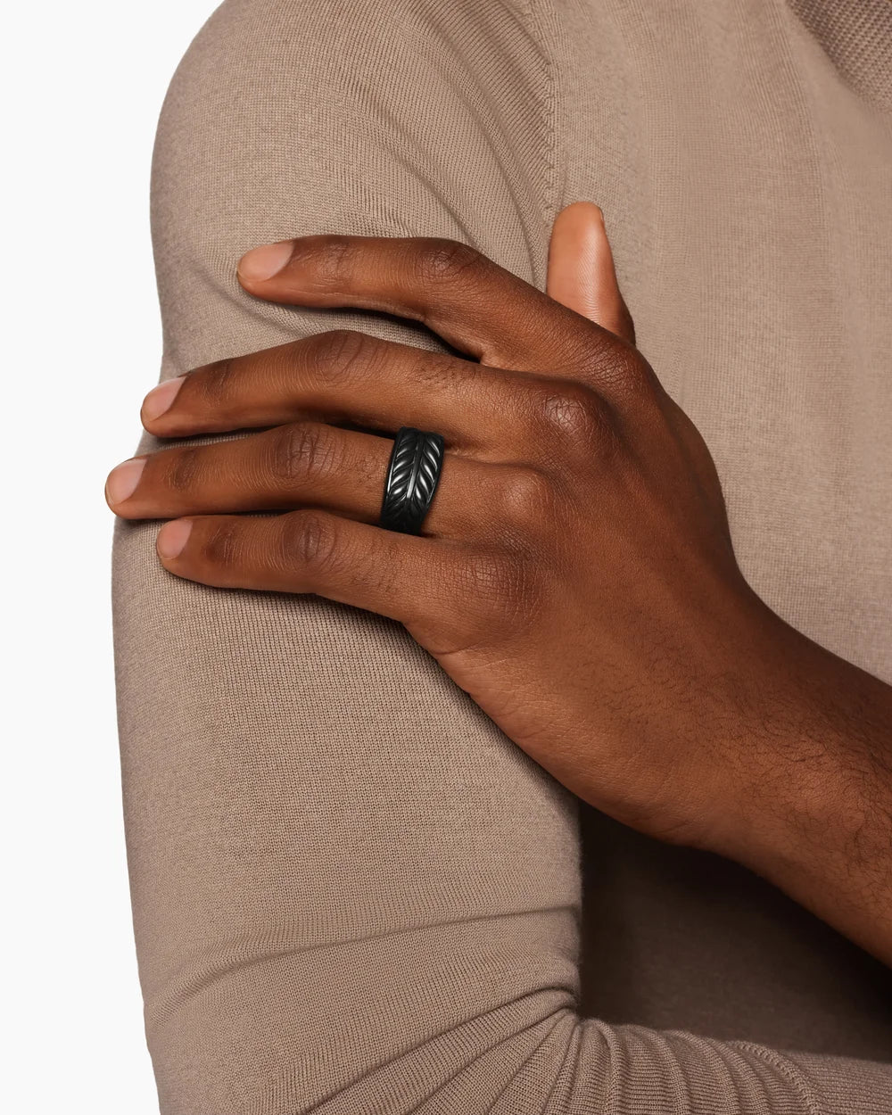 CHEVRON THREE SIDED SIGNET RING Black Titanium, 12.5mm