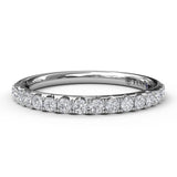 18K White Gold Diamond Wedding Band