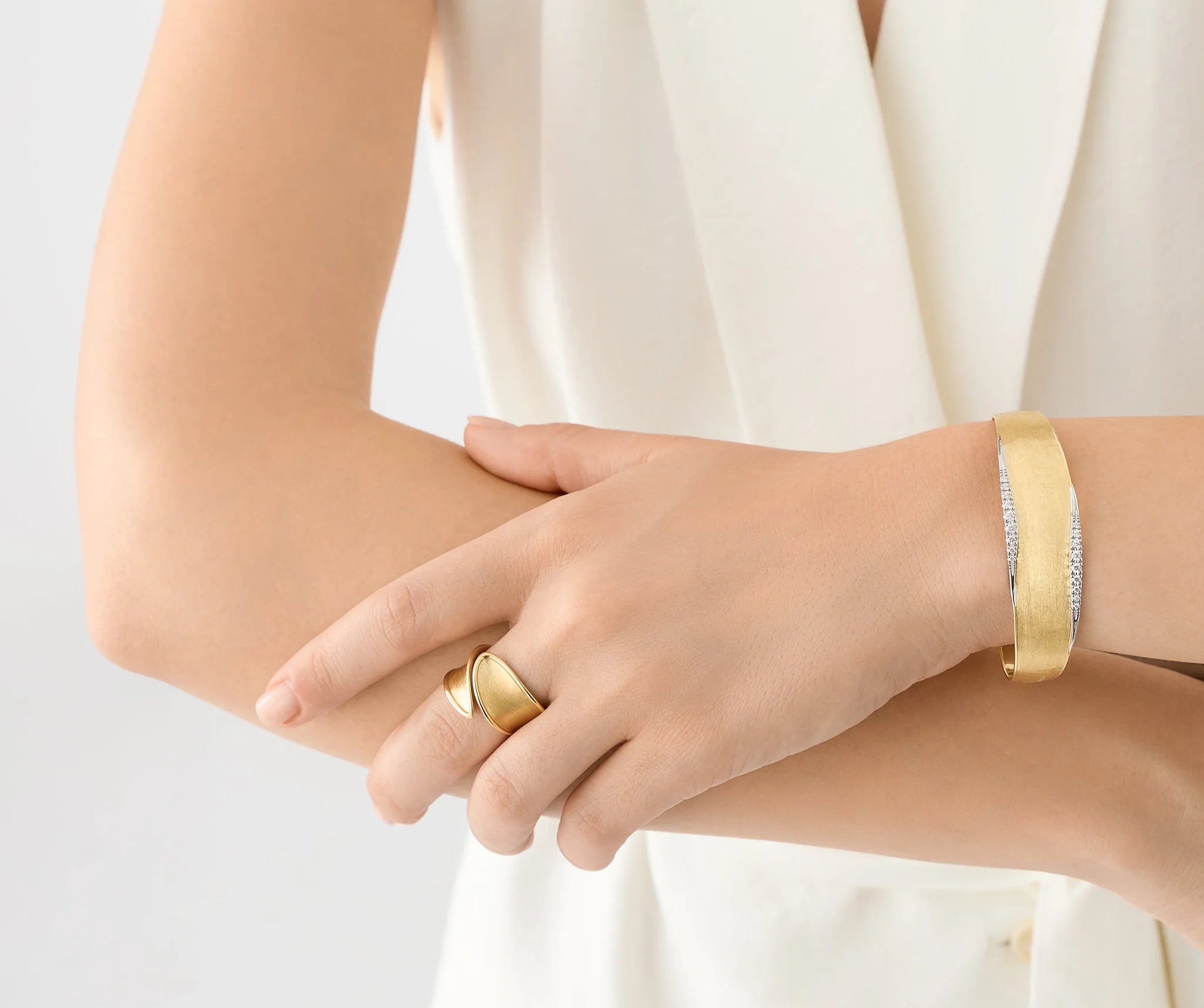 18K Yellow Gold Bangle With Diamond Pavé, Medium-Width