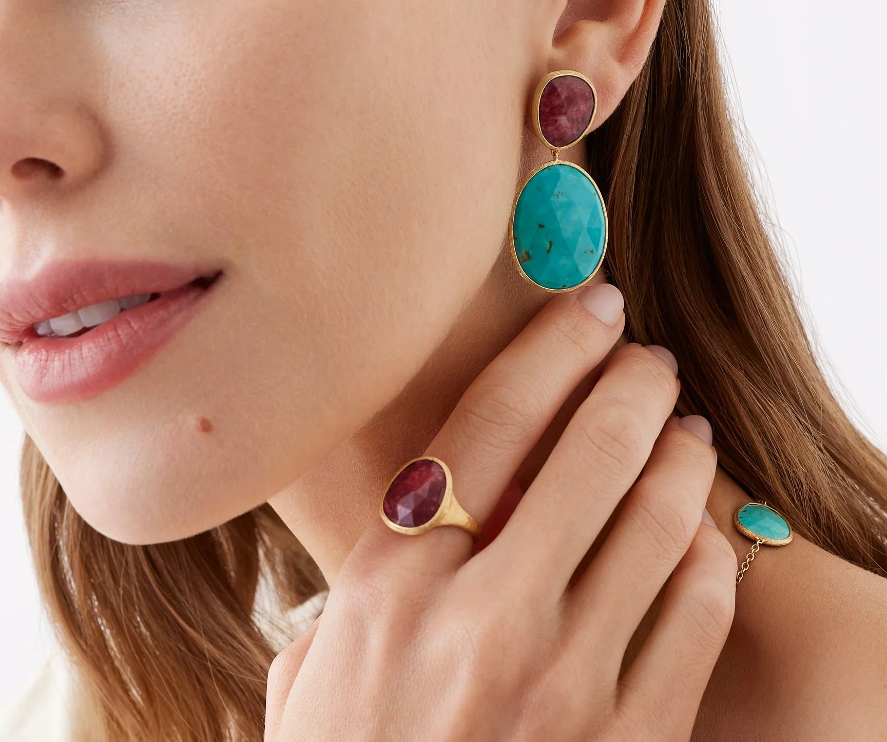 18K Yellow Gold  Lunaria Ring with Thulite