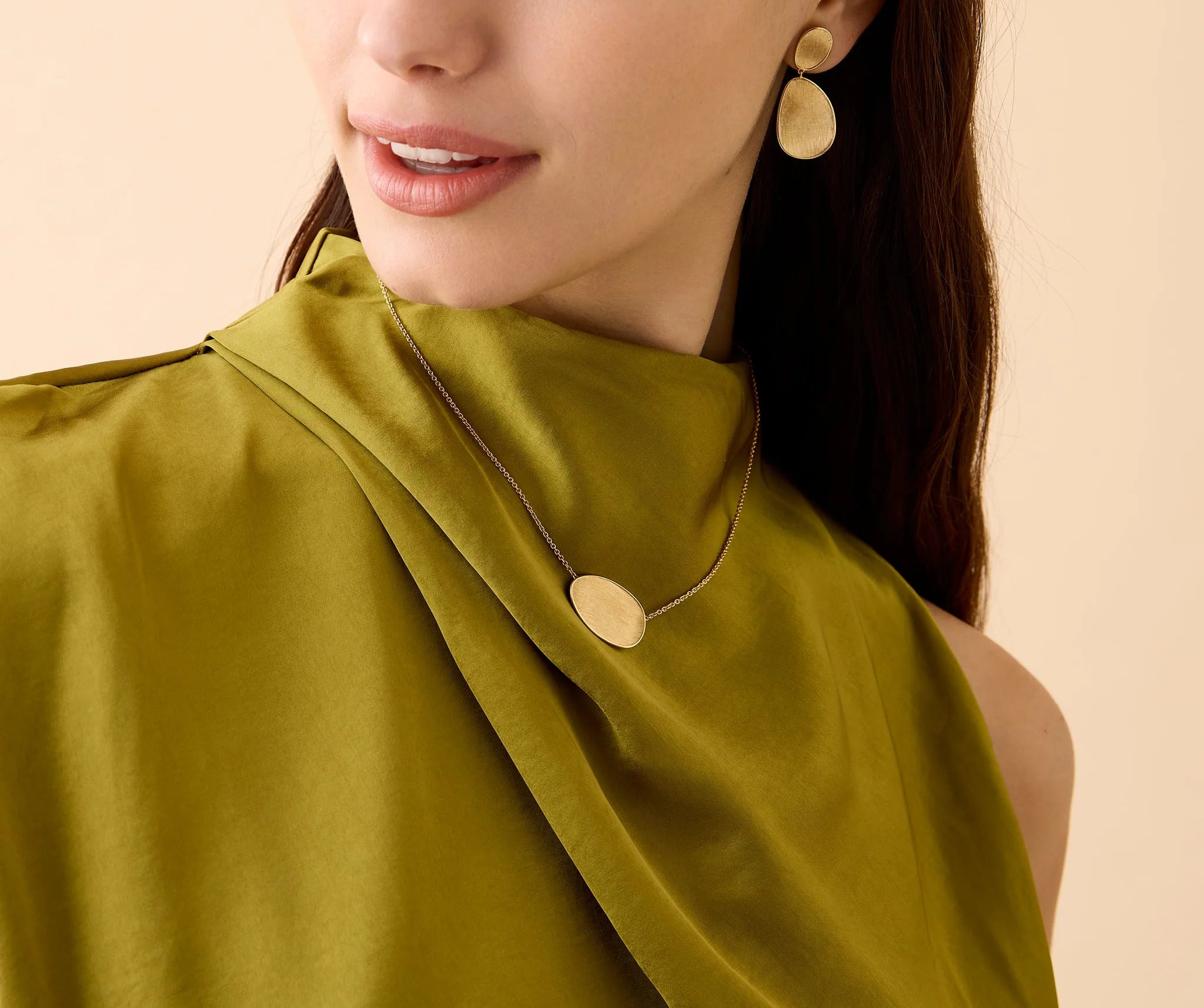 18K Yellow Gold Small Petal Pendant Necklace, 16.5"-18"