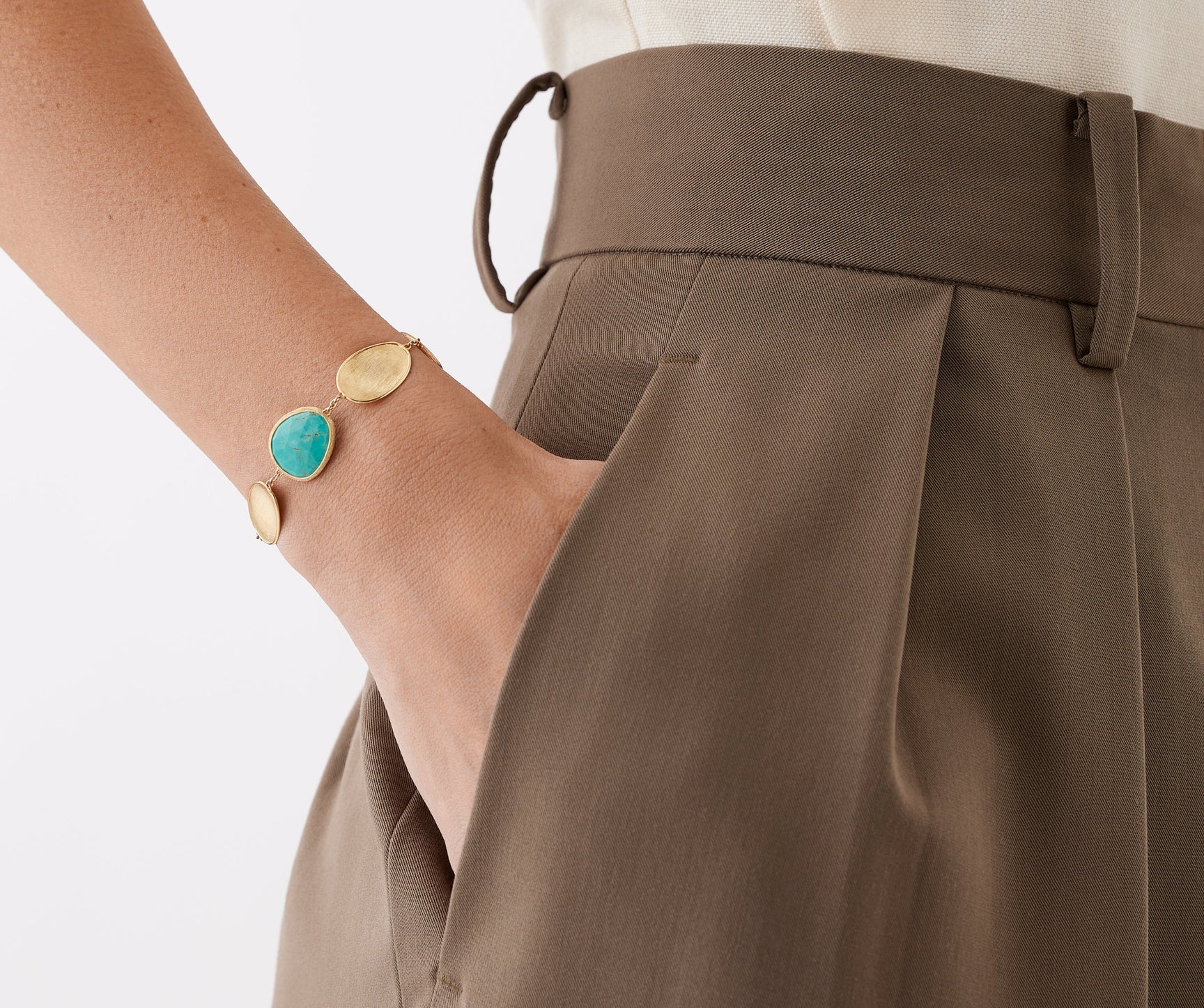 18K Yellow Gold Lunaria with Turquoise