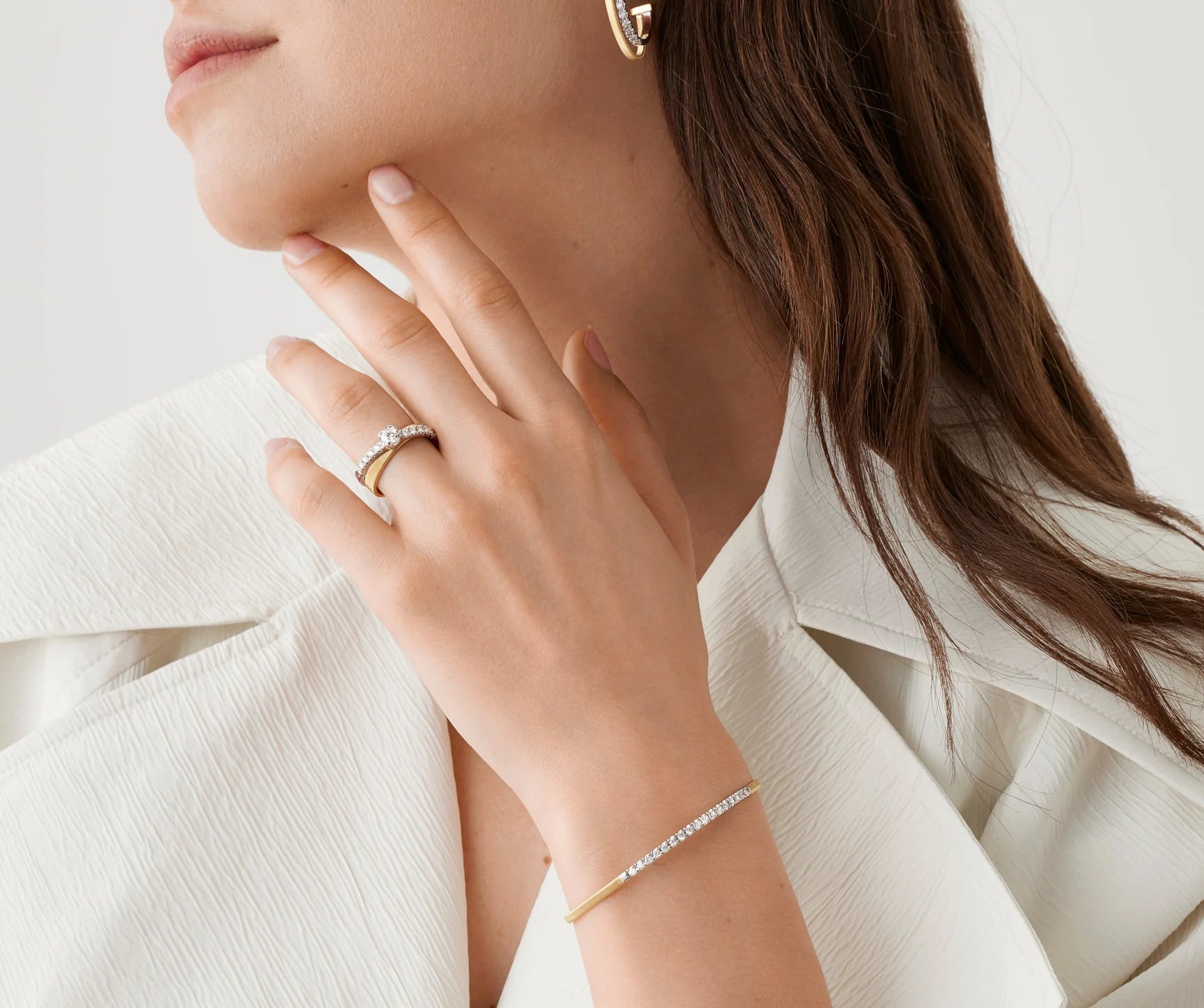 18K Yellow Gold Masai Small Stackable Bracelet With Diamond Bar