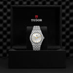 TUDOR Royal